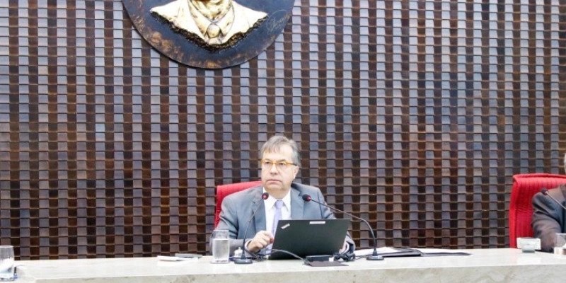 Presidente do TCE diz que índice de analfabetismo funcional preocupa e justifica Pacto pela 1ª Infância