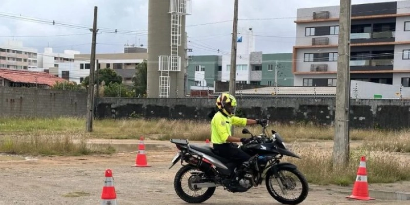 Semob-JP oferece curso gratuito de pilotagem básica para motociclistas