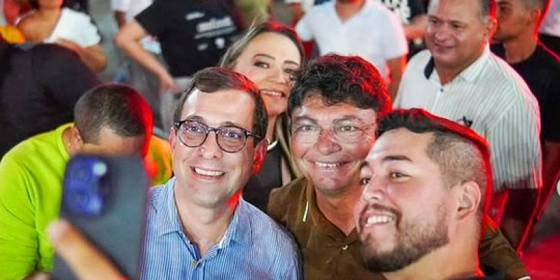 Gervásio Maia participa de aniversário de Jericó e promete mais investimentos