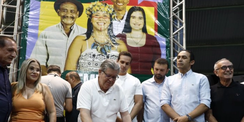 João Azevêdo anuncia novas ações no ODE em Princesa Isabel e população elege prioridades de investimentos 