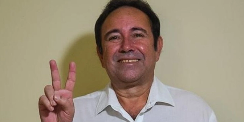 Prefeito de Teixeira é alvo de denúncia no TCE por contratações ilegais e descumprimento do piso do magistério