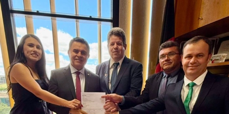 Deputado Wilson Santiago recebe comitiva de Ouro Velho e anuncia novos investimentos para o município