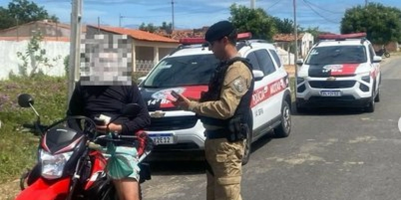 Polícia Militar realiza abordagens preventivas na área do 14º Batalhão