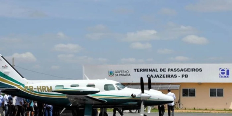 Deputado Chico Mendes garante avanço para regularização de equipamento no aeroporto de Cajazeiras