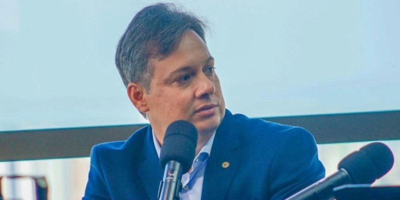 ALPB aprova PL de Júnior Araújo que propõe criação do 'Disque Autismo' para ampliar proteção a pessoas com TEA na Paraíba