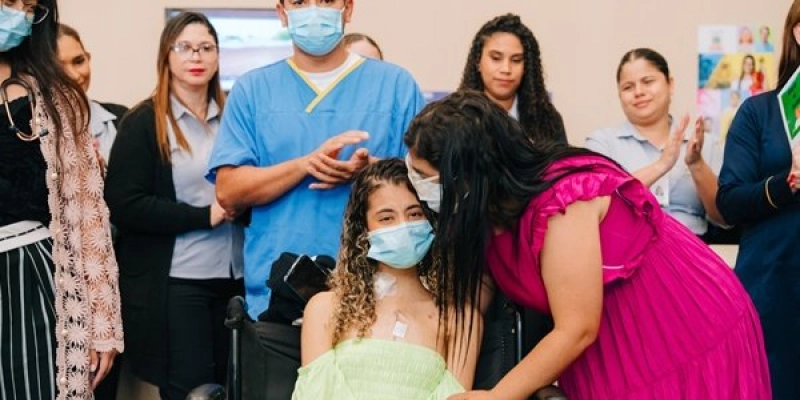 Paciente recebe alta após transplante cardíaco e seis meses de internação no Hospital Metropolitano