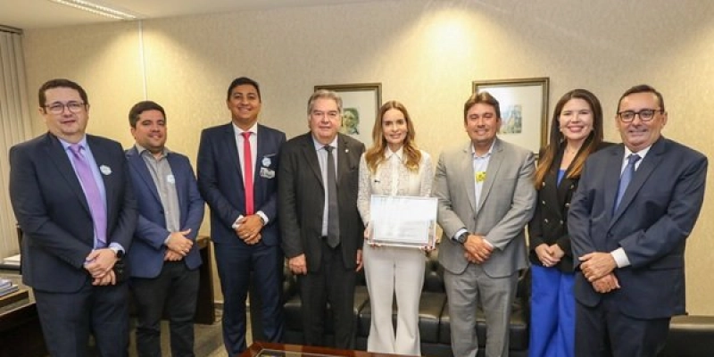 Em audiência com a senadora Daniella Ribeiro, prefeito Helder Carvalho pleiteia várias demandas para o desenvolvimento de Sousa