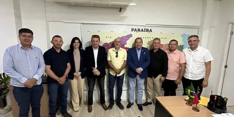 Chico Mendes articula ações para Nova Palmeira com chefe de gabinete do governo