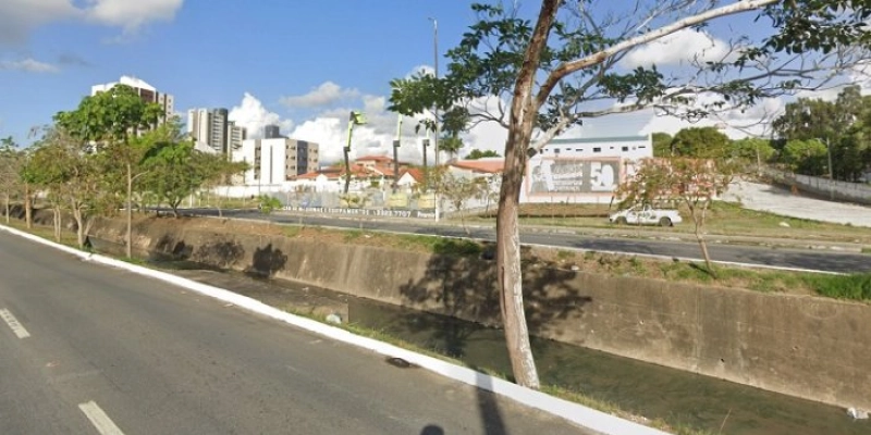 MP ajuíza ação para instalação de barreiras de proteção em avenida de Campina Grande