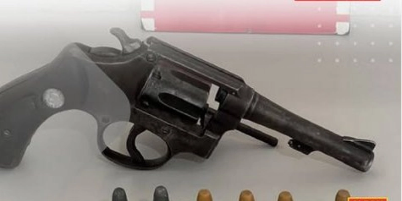 Polícia Militar apreende arma de fogo e moto adulterada no Sertão da Paraíba
