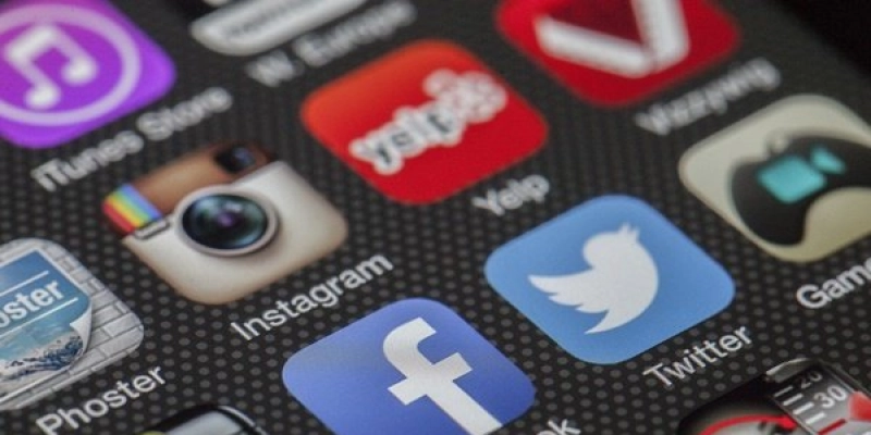 MPF move ação contra influenciador por discurso transfóbico nas redes sociais