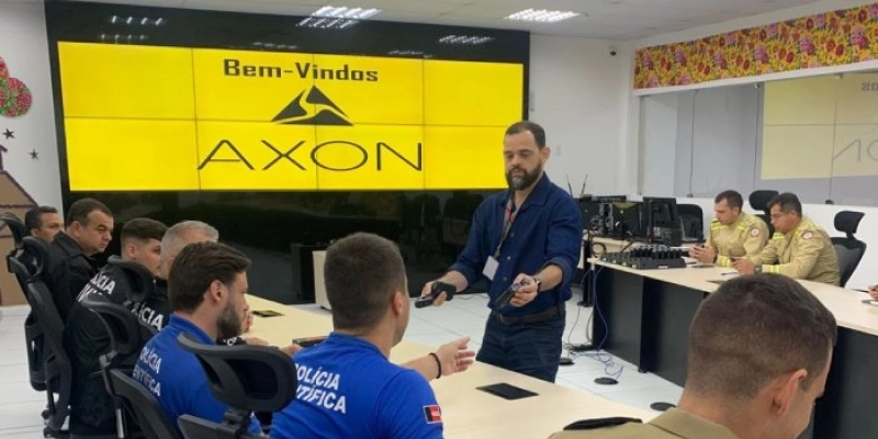 Agentes da segurança pública são capacitados para uso de câmeras corporais no Parque do Povo