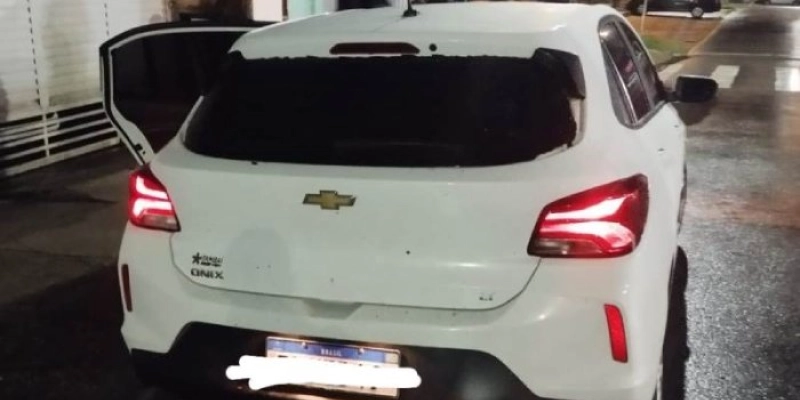 Acusado que teria envolvimento em roubos de carros na grande João Pessoa é preso após cerco policial