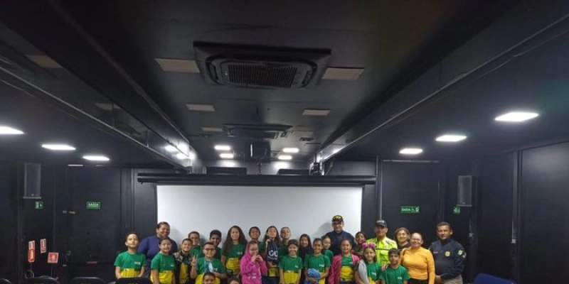 Carreta do Cinema Rodoviário da PRF em Campina Grande-PB já impactou mais de 300 pessoas em três dias