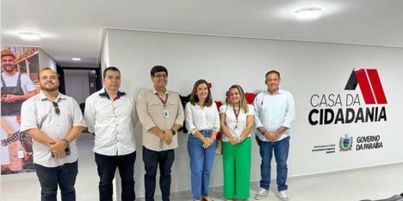 Pollyanna Dutra destaca inclusão e cidadania em passagem por Campina Grande