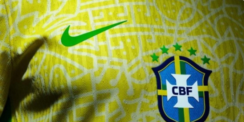 Matheus Cunha e Raphinha treinam como titulares e podem estrear nova fase ofensiva do Brasil