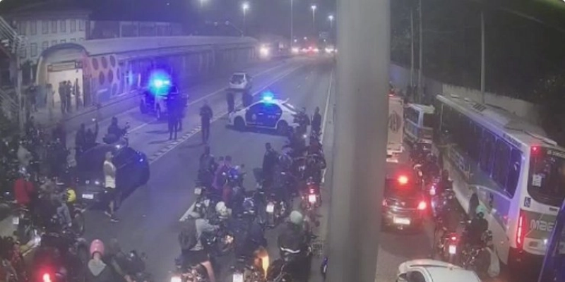 Megaoperação policial fecha Av. Brasil na Penha; relatos de tiros no Rio de Janeiro