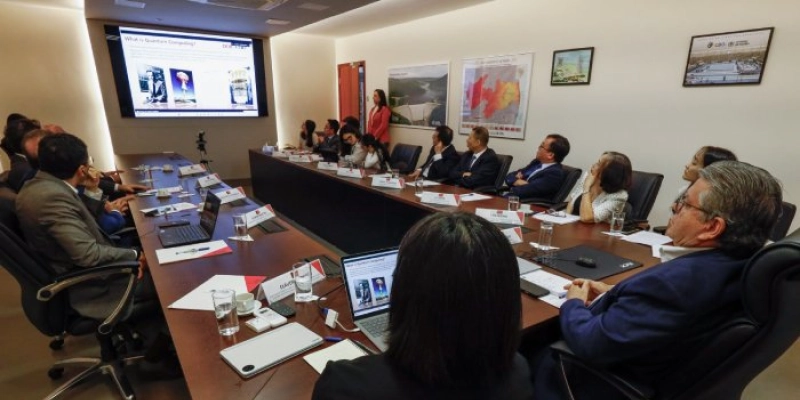 João Azevêdo trata de projeto do radiotelescópio Bingo e de novas parcerias em tecnologia com Consulado e empresa da China