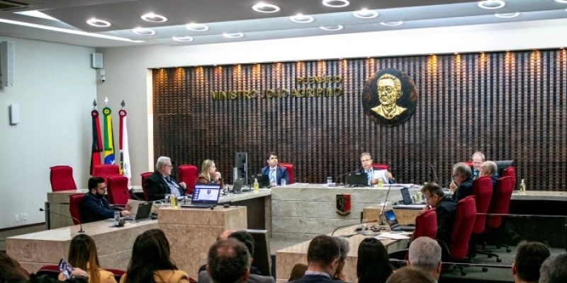 TCE identifica excesso de contratações temporárias em 80% das prefeituras paraibanas