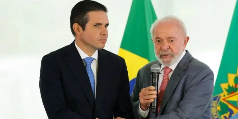 Articulação de Hugo Motta revoga reajuste do IOF e expõe crise com Planalto