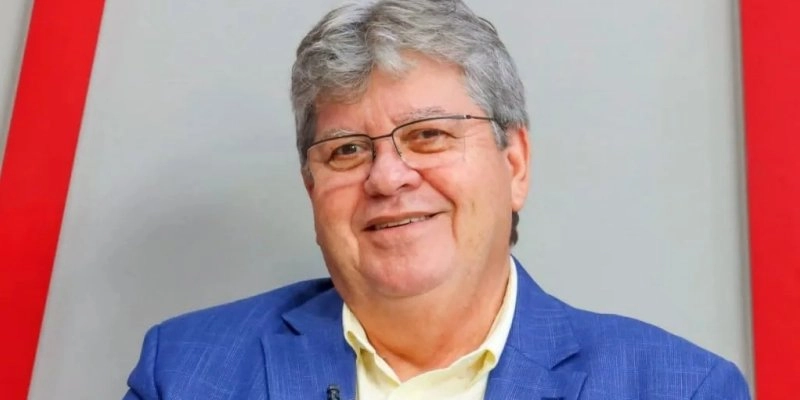 Em Bananeiras, João Azevêdo confirma que deu o "primeiro passo" rumo a 2026