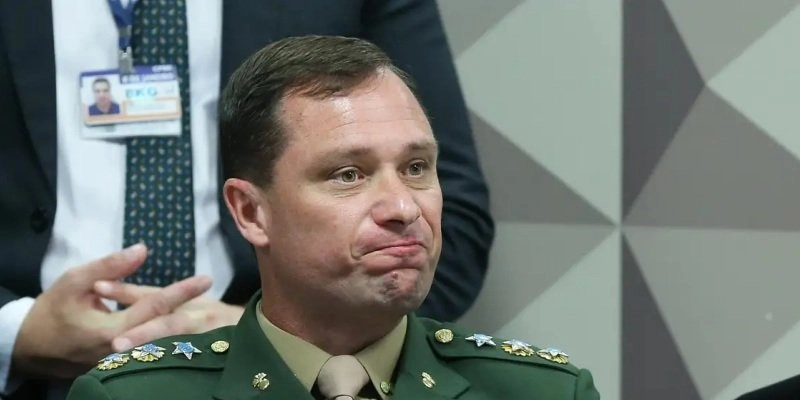 Mauro Cid nega perfil usado para tratar de delação e expõe tentativas de contato com sua família