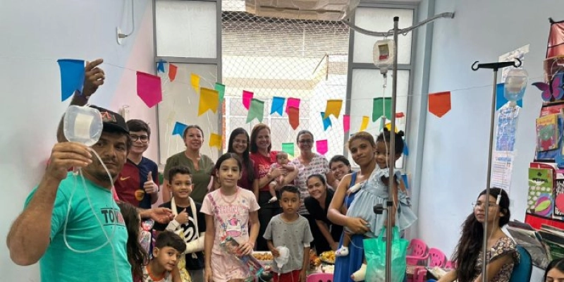 Crianças internadas na pediatria do Trauma de Campina Grande ganham lanche junino especial