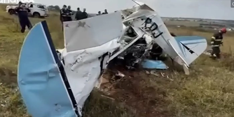 Queda de avião deixa dois mortos no interior de SP
