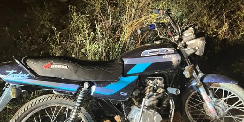 Polícia Militar recupera motocicleta com registro de roubo/furto em Cajazeiras