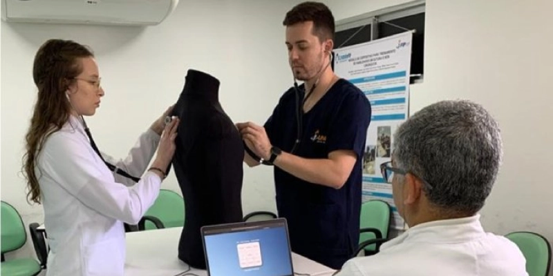 Empreendedor do Sertão da Paraíba cria simulador de ausculta cardíaca e pulmonar para o ensino em saúde