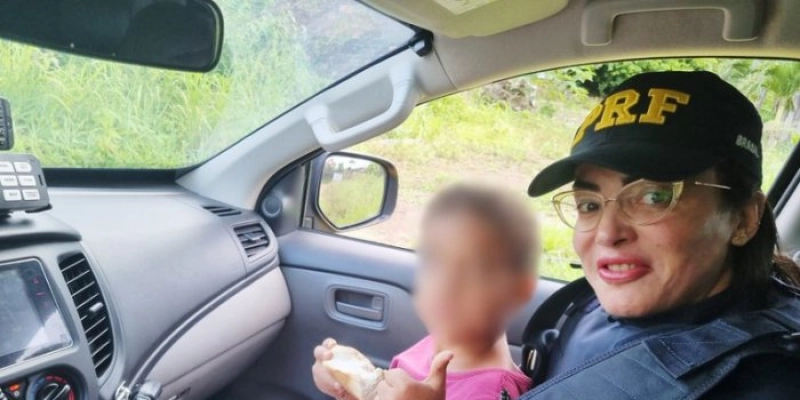 PRF resgata criança de 4 anos em situação de risco na BR-230, na Paraíba