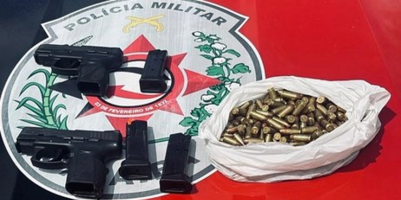 Membros de facção criminosa são presos pela Polícia Militar com armas de fogo e vasta quantidade de Munições
