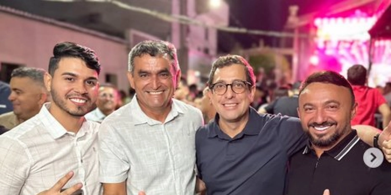 Gervásio Maia prestigia Festa dos Redeiros em Vista Serrana com lideranças locais