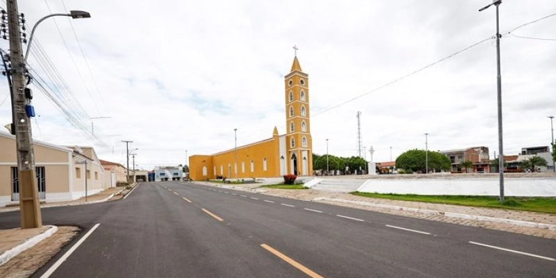 João Azevêdo entrega travessia urbana de São Domingos e inspeciona obras de creches e do Centro de Hemodiálise do Hospital Regional de Pombal