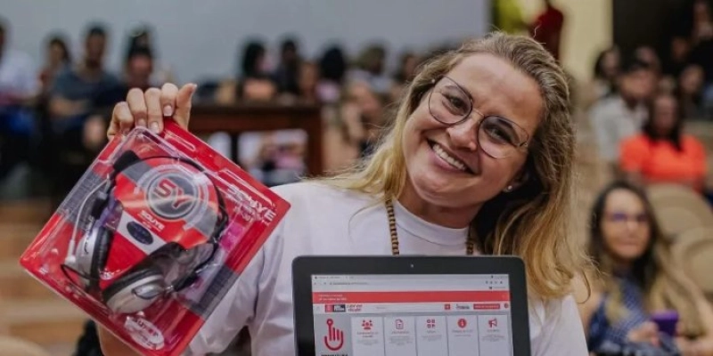 Em JP, Prefeitura promove treinamento prático de competências digitais para servidores da Educação