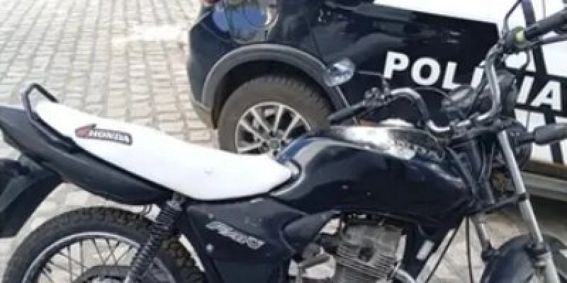 Polícia Militar apreende moto adulterada durante rondas em Cajazeiras