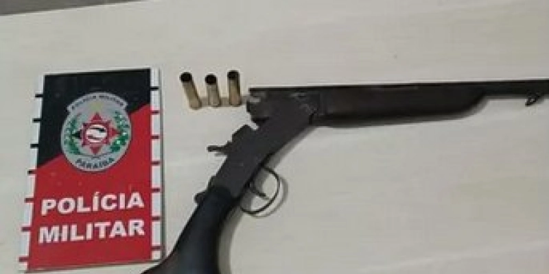PM apreende arma de fogo e munições e conduz mulher à DP por lesão corporal na Zona Rural de Santa Helena