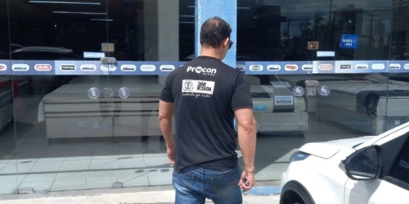 Procon notifica 26 lojas sobre lei municipal que proíbe a cobrança de frete em estabelecimentos, em JP