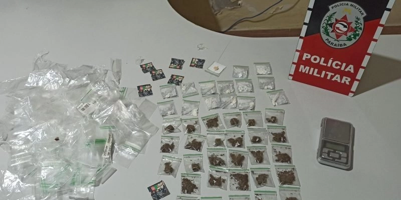 Polícia Militar prende trio suspeito de atuar no tráfico de droga