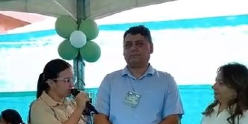 Profissionais do SAMU de Vieirópolis recebem uniformes em solenidade comemorativa