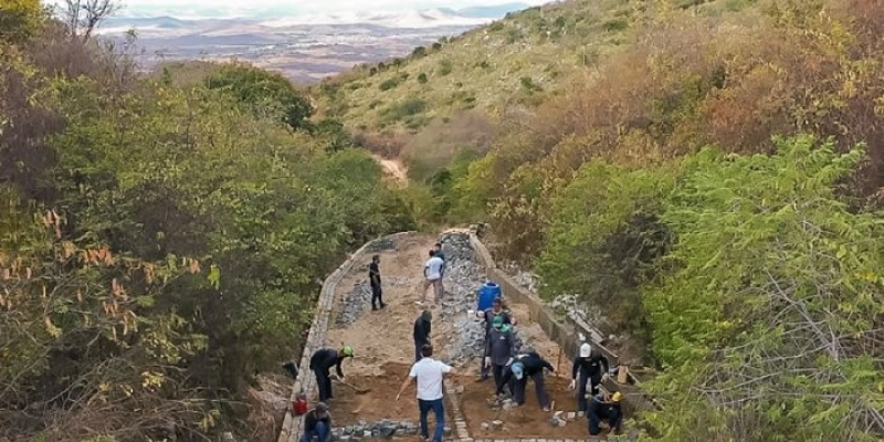 Prefeito Bal Lins inspeciona obra de pavimentação que liga Serra do Braga à São José de Piranhas