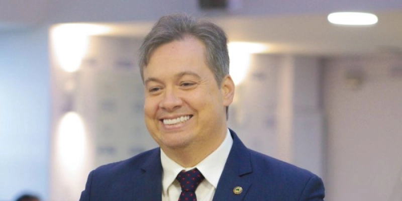 Júnior Araújo confirma saída do PSB e anuncia filiação ao Progressistas