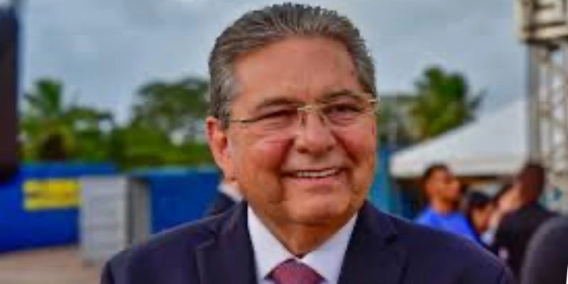 Adriano Galdino enfrenta pressões e reafirma independência política