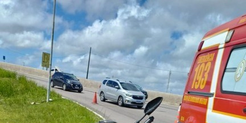 Em menos de 10 horas, PRF na Paraíba recupera dois veículos roubados e detém cinco pessoas