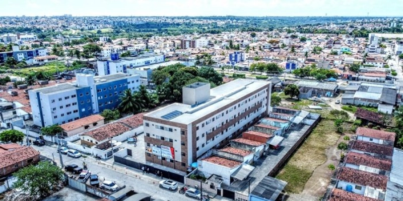 João Azevêdo entrega Residencial Deputado Simão Almeida e assegura moradia digna a 60 famílias de João Pessoa 