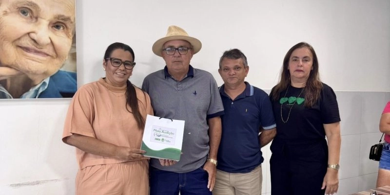 Prefeitura de Sousa realiza entrega de aparelhos auditivos a pacientes da Otoclínica Municipal