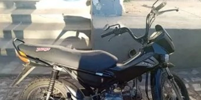 Moto com sinais identificadores adulterados é apreendida pela PM em Cajazeiras