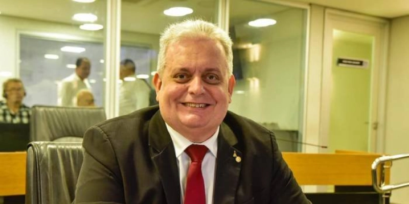 Bosco Carneiro destina R$ 1 milhão para obras de infraestrutura em Alagoa Grande