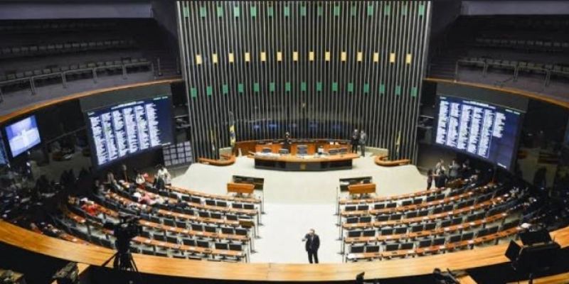 Congresso analisa esta semana projetos para proteger infância na rede