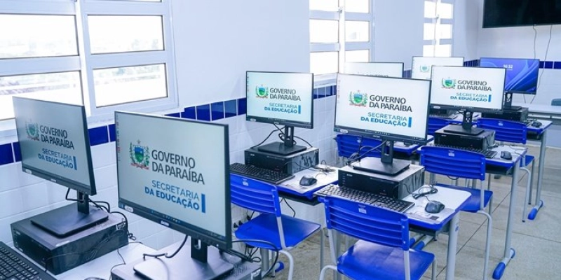 Vice-governador Lucas Ribeiro entrega reforma de escola integral em Pilar